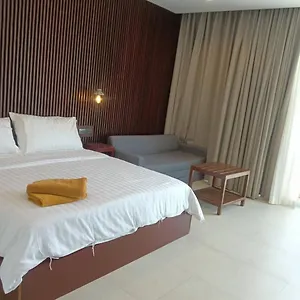 https://beach-house-by-rose-massage.khao-lakhotels.com